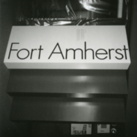 Affiche annoncant " Fort Amherst "